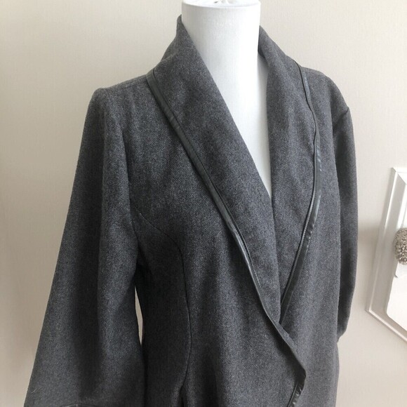 UMGEE leather trim wool Open Front Waterfall Asymmetrical Gray Jacket size M - Picture 4 of 10